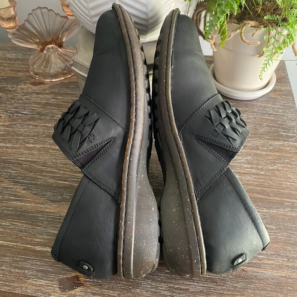 UGG Australia Anila Leather Slip On Clogs Shoes Womens 12 Black - Picture 6 of 10